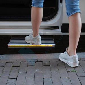 Escalón automático lateral para furgoneta, panela, camper, minibús, Sprinter W901, W907, Crafter, TGE, Daily, Transit, Movano - Product Image 1