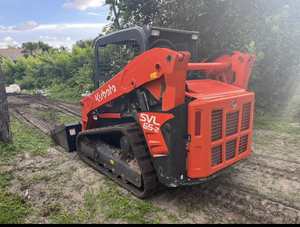 Prix d'usine KUBOTA SVL65-2 Chargeuse sur chenilles avec boîte de vitesses durable, moteur de pompe, idéal pour les projets de construction - Product Image 3