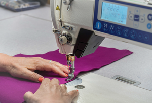 Manteau pour Femme en Polyester de Marque Privée Italienne, Trench, Simple Boutonnage, avec Poches, Différentes Couleurs - Product Image 3