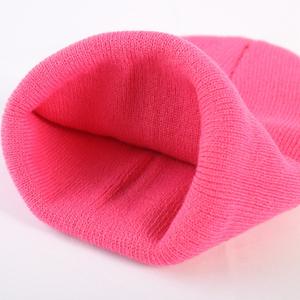 Gorro de Acrílico Personalizado de Alta Calidad, Unisex, Bordado en Cualquier Color, Fabricante de Gorros, Logotipo Personalizado Bajo Demanda para Mujeres y Niñas - Product Image 3