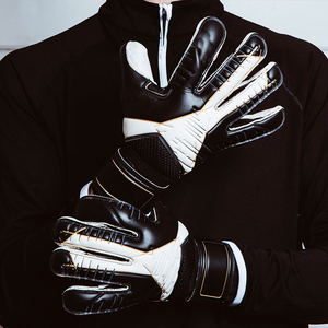 Gants de gardien de but de football de haute qualité conçus sur mesure Gants de football ODM en cuir - Product Image 2