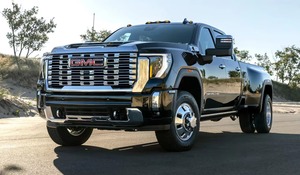 <strong>2025</strong> <strong>GMC</strong> Sierra 2500 Denali Ultimate 6.6L Duramax <strong>Diesel</strong> 4WD 10-Speed Allison Power Steps 20 Aluminum Wheels Left Steering Smart