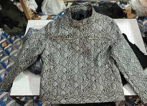 Chaqueta Bomber de Cuero PU y Lana Ecológica para Hombre, Corte Entallado, Estilo Moderno para Viajes, Noche y Calle, Precio Económico - Product Image 3