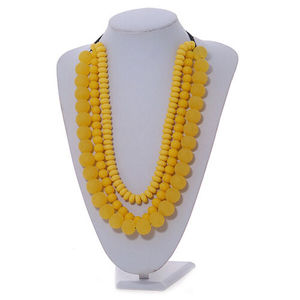 Collier unique multicouche en résine corail rouge perlé, forme boule, bijou de fête unisexe, pièce de mode affirmée pour femme - Product Image 2