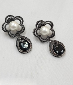 ต่างหูเพชรสไตล์คลาสสิกแบบอเมริกันดั้งเดิมและทันสมัยชุบเงินสำหรับต่างหูของขวัญวันเกิดและคริสต์มาส - Product Image 1