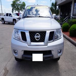 NISSAN FRONTIER PRO-4X CREW CAB D'OCCASION LHD/RHD 2019 - Product Image 1