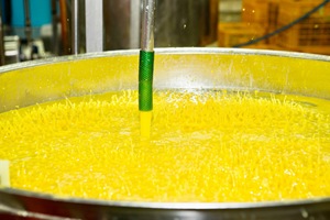 Zumo de Calamansi Kumquat de alta calidad empaquetado en botellas de 350ml y 550ml - Product Image 6