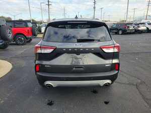 รถยนต์มือสองสภาพดี ราคาขายส่งสุดคุ้ม Ford Escape AWD Turbo Leather Dark ACC 4 ประตู SUV ปี 2020 ยาง R18 ขับเคลื่อนสี่ล้อ พร้อมขาย - Product Image 3