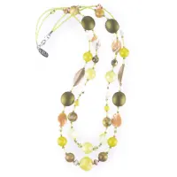 Halskette mit zwei Fäden in grüner Kombination mit natürlichen Perlmutt teilen Hohe Qualität Für Frauen Für jeden Look