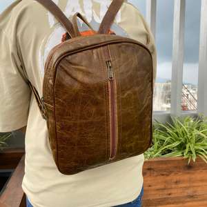 Sac à dos personnalisé en cuir véritable pleine fleur pour unisexe Vintage personnalisé en cuir de vachette sac à dos pour ordinateur portable de haute qualité - Product Image 2