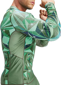 เสื้อกันผดผื่นสำหรับผู้ชายเสื้อโพลีเอสเตอร์สแปนเด็กซ์แขนยาวพิมพ์ซับลิเมชันตามสั่ง - Product Image 4