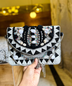 Los mejores bolsos de hombro de cuero bordados hechos a mano para mujer, moda étnica india Banjara, regalo de boda y fiesta, forro de algodón - Product Image 2