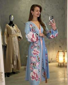 ชุดเดรสยาวถักลายดอกไม้สไตล์โบฮีเมียนพิมพ์ลายวิชีวันกาแบบยูเครน สีสันปรับแต่งได้สำหรับผู้หญิงปี 2026 คอวี แขนยาว แต่งพู่ ทำด้วยมือ - Product Image 4