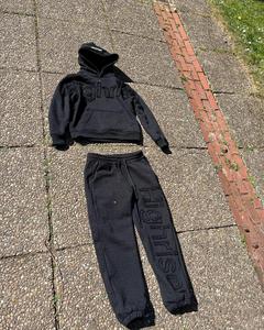 Conjunto de pantalones de chándal y Sudadera con capucha vintage desgastados personalizados, traje de diamantes de imitación de peso pesado cuadrado de gran tamaño lavado con ácido negro recortado - Product Image 1