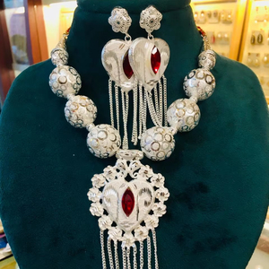 Collier pour femme en alliage de diamant classique de Dubaï, zircon, perle, cadeau de mariage, anniversaire, bijoux, chaînes à la mode - Product Image 1