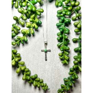 Collier en argent sterling et turquoise dorée Sonoran Allen Lee en forme de croix pour les occasions de cadeaux - Product Image 1