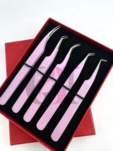 Pinzas Profesionales de Acero Inoxidable para Extensión de Pestañas, Diferentes Estilos, Recubrimiento en Polvo Color Morado Claro, Diseño de Mariposa, Punta Plateada - Product Image 3