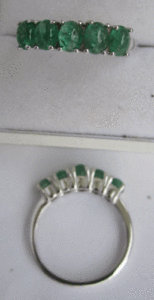 Anillo de Esmeralda Natural para Mujer Shah Gems en Plata de Ley 925 con Corte Geométrico para Regalo - Product Image 1
