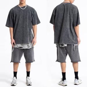 Camiseta personalizada con lavado ácido y pantalones cortos con dobladillo crudo y hombros caídos de talla grande, pantalones activos de algodón para hombre con logotipo personalizado - Product Image 1