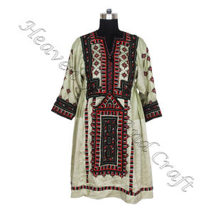 Vintage noir Afghani Balochi robe à la main afghani/irani/balochi/pakistanais/indien BDR057 femmes portent le meilleur design robe Vintage - Product Image 1