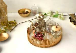 प्राचीन चांदी के पेवर गोल धातु सेवा ट्रे आकार प्रीमियम गुणवत्ता वाले घरेलू उपयोग खाद्य सेवा के लिए उत्कीर्ण डिजाइन - Product Image 6
