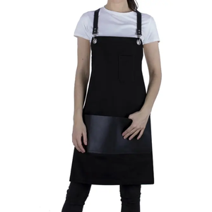 Capa de Barbero Profesional para Adultos, de Poliéster, Personalizable, Cómoda para Estilistas y Peluqueros - Product Image 1