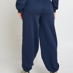 Top Corto con Capucha de Diseño Elegante a Precio Económico para Compradores al por Mayor / Mujer con Diseño de Alta Calidad, Servicio OEM con Logotipo Personalizable - Product Image 6