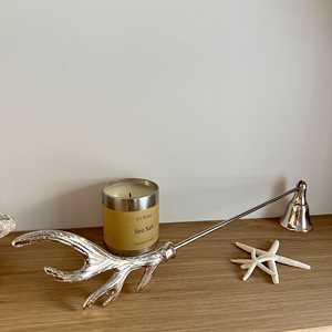 Haute qualité en laiton métal Style Vintage métal bougie éteignoir conception en relief émail fini - Product Image 4