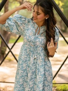 ชุดเดรสผ้าฝ้ายบล๊อกมือสไตล์อินเดียชุดเดรสผ้าฝ้ายแท้สำหรับผู้หญิงชุดเดรสพิมพ์ลายดอกไม้มีสไตล์สำหรับฤดูร้อนชุดของขวัญตามสั่ง - Product Image 4