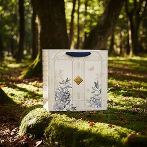 Sacs de shopping en papier écologiques - Emballage personnalisé de luxe pour les marques durables Biodégradable Recyclable Décoration de cadeaux - Product Image 4