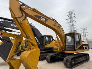 Pelle sur chenilles Caterpillar 320BL hydraulique 20t Excavatrice CAT 320BL d'occasion en bon état à vendre à bas prix - Product Image 6