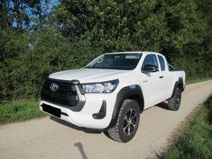 Toyota HiLux 2021 Boîte de vitesses manuelle d'occasion Entraînement AWD Intérieur sombre avec galerie de toit en alliage d'aluminium - Product Image 5