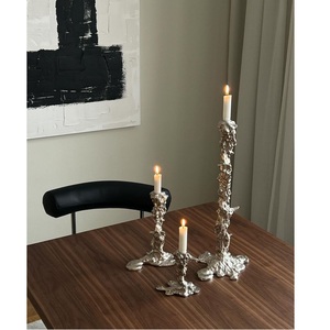 Candelabro de Latón y Aluminio Hecho a Mano, Personalizado, de Prestigio, con Acabado Premium, Estilo Moderno, Decoración para el Hogar de Alta Gama - Product Image 3