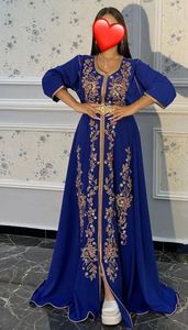 NOUVEAU MAGNIFIQUE BRODERIE ZARI SUR ROBE CAFTAN MAROCAIN BLEU AVEC PERLES DE VERRE CRISTAL, FILS, PERLES, DABKA WORK @ 2024 - Product Image 2
