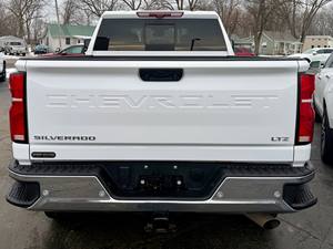 Chevrolet Silverado LTZ 2500HD Usada, Año 2025 - Product Image 3