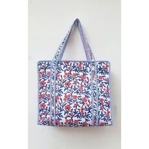 กระเป๋าโท้ทผ้าฝ้ายบุซิปพิมพ์ลายดอกไม้แบบแฮนด์บล็อก ขนาด 14x16 นิ้ว - Product Image 3