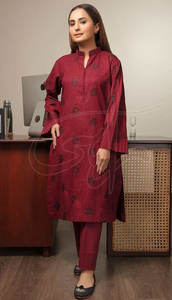 Trajes Formales para Mujer de Estilo Único Hechos en Pakistán, Diseño Personalizado, Material Khaddar de Alta Calidad, Ecológico, para Invierno, Disponibles en Línea - Product Image 2