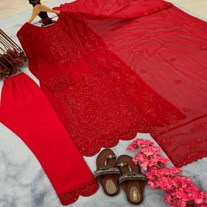 Conjunto Kurti de Alta Calidad para Ocasiones Especiales, con Bordado en Georgette Sintético Pesado de Diseño Moderno, por FabZone - Product Image 3