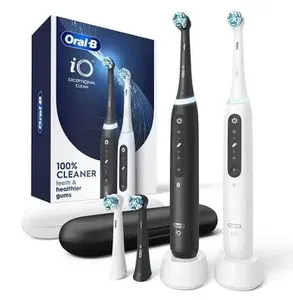 Cepillo de dientes eléctrico Oral-B iO Serie 9 con 3 cabezales de repuesto, Blanco Alabastro - Product Image 4