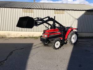 Tracteur compact à roues F-24D 24HP 4x4 avec chargeur frontal, moteur diesel 3 cylindres 1,4L, direction assistée manuelle 9F/3R, livraison gratuite - Product Image 5