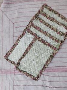 Napperons de table luxueux en tissu imprimé marbré tie-dye avec bordure à volants, accessoires de table en lin pour la salle à manger - Product Image 4