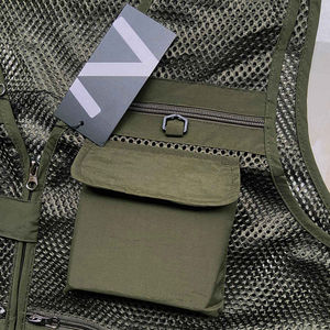 Gilet de chasseur imperméable multifonctionnel détachable pour hommes en maille personnalisé fabriqué au Pakistan - Product Image 5