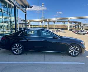 Mercedes-Benz E 350 Sedán Usado 2025 - Product Image 2