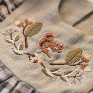 ชุดเดรสผ้าลินินปักทำด้วยมือสำหรับเด็กผู้หญิงสไตล์ลำลองสำหรับวันเกิดครั้งแรกของเด็กวัยหัดเดินผลิตในเวียดนาม - Product Image 5