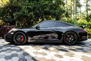 Clean Great Deal Used 2017 P o r <b>s</b> c h e <b>9</b> 1 1 C a r r e r a 4 <b>S</b> C ou p e Ready to ship - Product Image 3