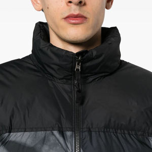 Ventes en gros de doudounes pour hommes à capuche légères et imperméables avec logo personnalisé par sublimation - Product Image 4