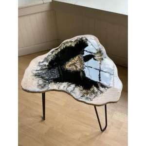 Soporte de resina para pasteles de primera calidad con base antideslizante que proporciona una superficie segura para exhibir pasteles gourmet - Product Image 2