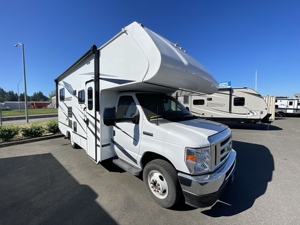 Vente en gros de camping-cars d'occasion 2020 2022 2023, caravanes 33BG / 26RL, camping-cars Forest River Alpha Wolf - Product Image 3