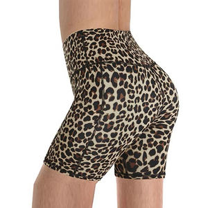 Pantalones cortos de algodón para gimnasio y Yoga de cintura alta para mujer, cómodos, elegantes, transpirables, personalizados, con sublimación, logotipo ligero impreso - Product Image 2