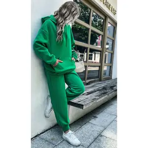 New Arrival Women Tracksuits Winter Wear Clothing New Style Breathable Tracksuits For Women at Wholesale Price